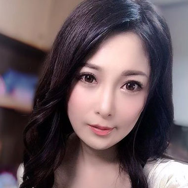 一色桃子()个人资料照片