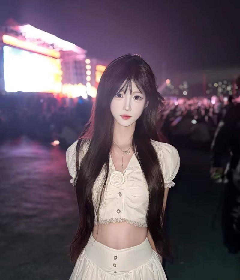 河北美院清纯反差婊学姐 李宇倬 天天在学校勾引学长 在房间激情性爱 被狠狠后入抽插骚逼 高潮潮吹喷水瞬间实录外流 - 18J.TV